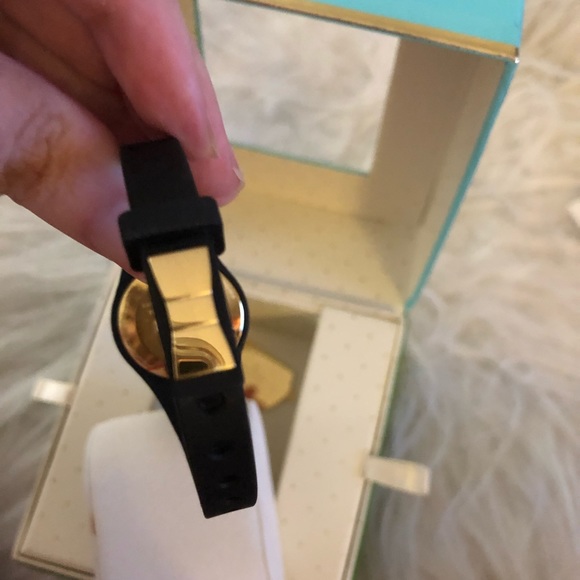 Kate Spade Watch - Picture 5 of 7